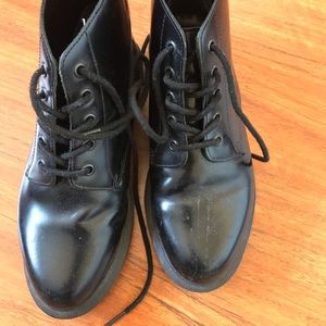 Dr.martens lace up boots emmeline